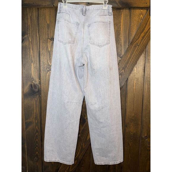 Universal Thread High-Rise Curved Leg Barrel Jeans - Picture 2 of 8